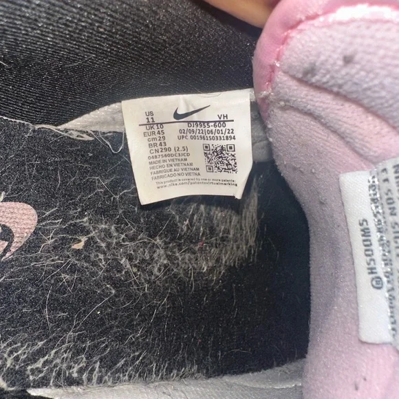Nike Dunks Low Black and Pink Women’s Size 11 - Picture 4 of 4